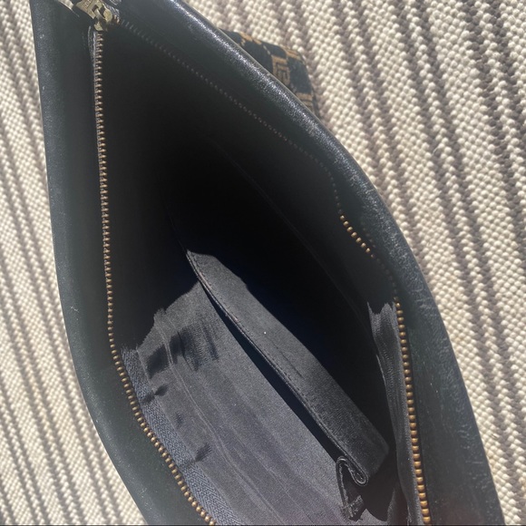 Vintage Velvet Balmain Clutch - Picture 4 of 6